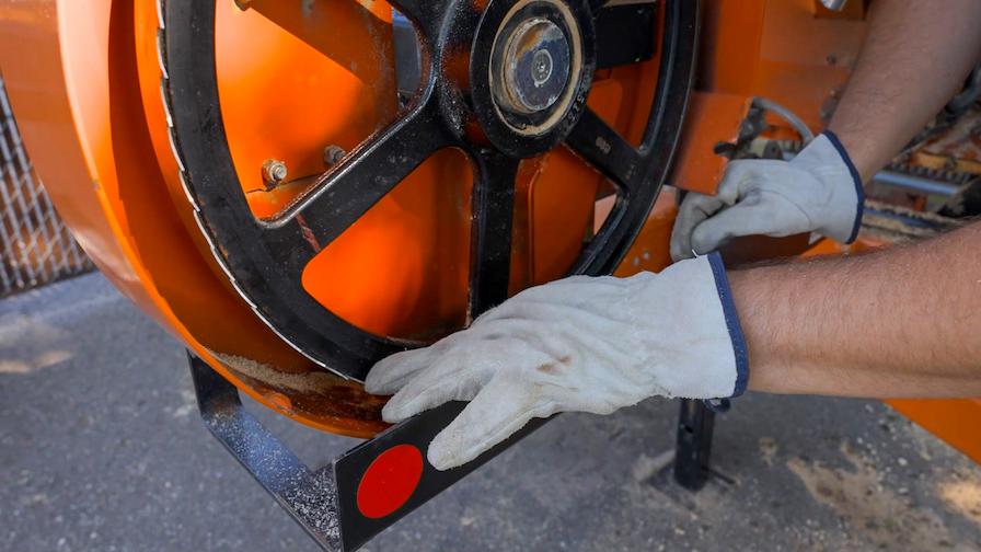 How To Change a Sawmill Blade WoodMizer USA